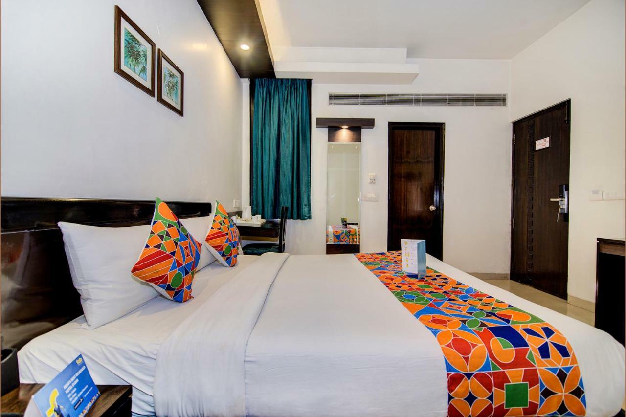 Fabhotel Rockland New Delhi Eksteriør bilde